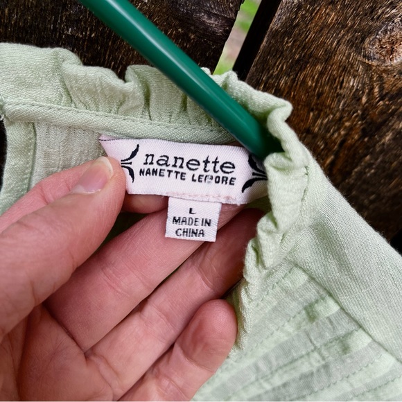 Nanette Lepore Flutter Sleeve Pintuck Top Sz L - Picture 2 of 11